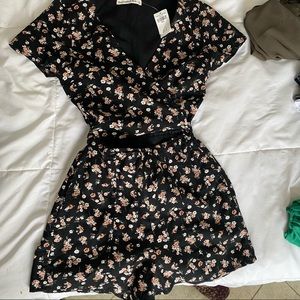 Abercrombie flower romper